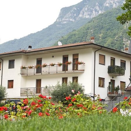 Affittacamere La Martina Vigano San Martino Buitenkant foto